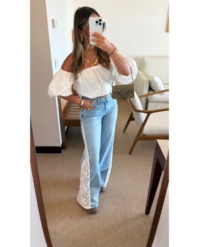 Jean évasé bleu avec dentelle