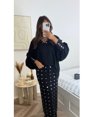 Pull V clouté noir