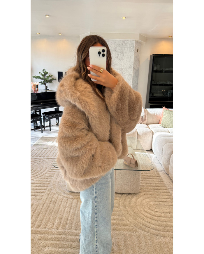 Fourrure à capuche taupe