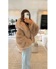 Fourrure à capuche taupe