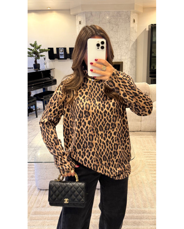 Col roulé oversize léopard