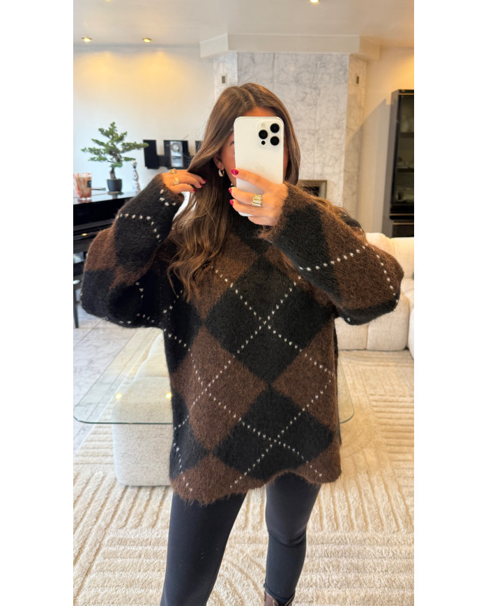 Pull oversize losange Brown & black ( précommande expédiée le 24 novembre )