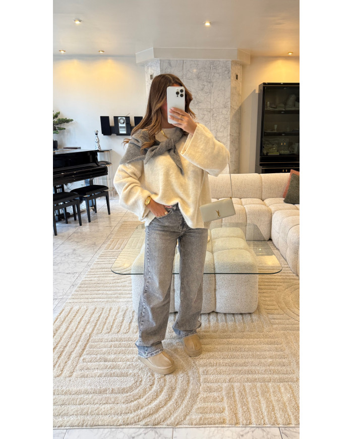 Triangle avec Laine Gris