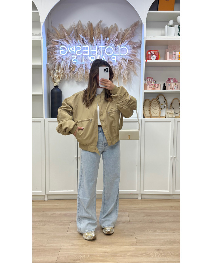 Bombers poches Frankie Taupe