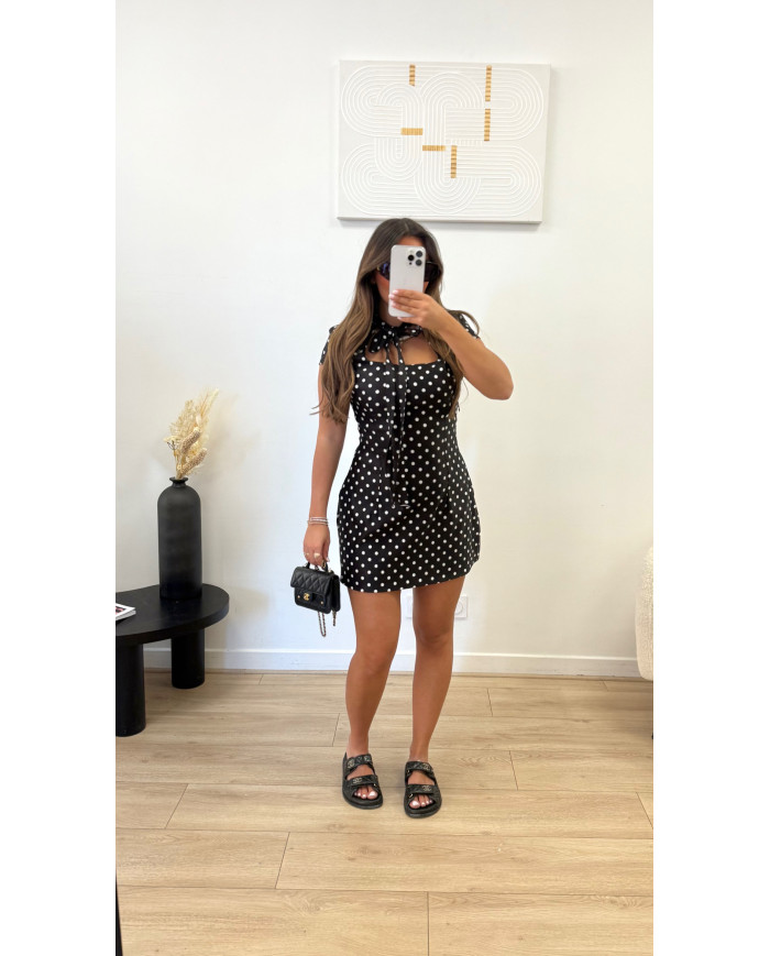 Robe courte à pois noir